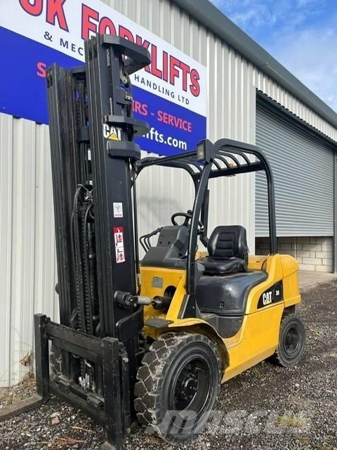 CAT DP 30 N Empilhadores Diesel