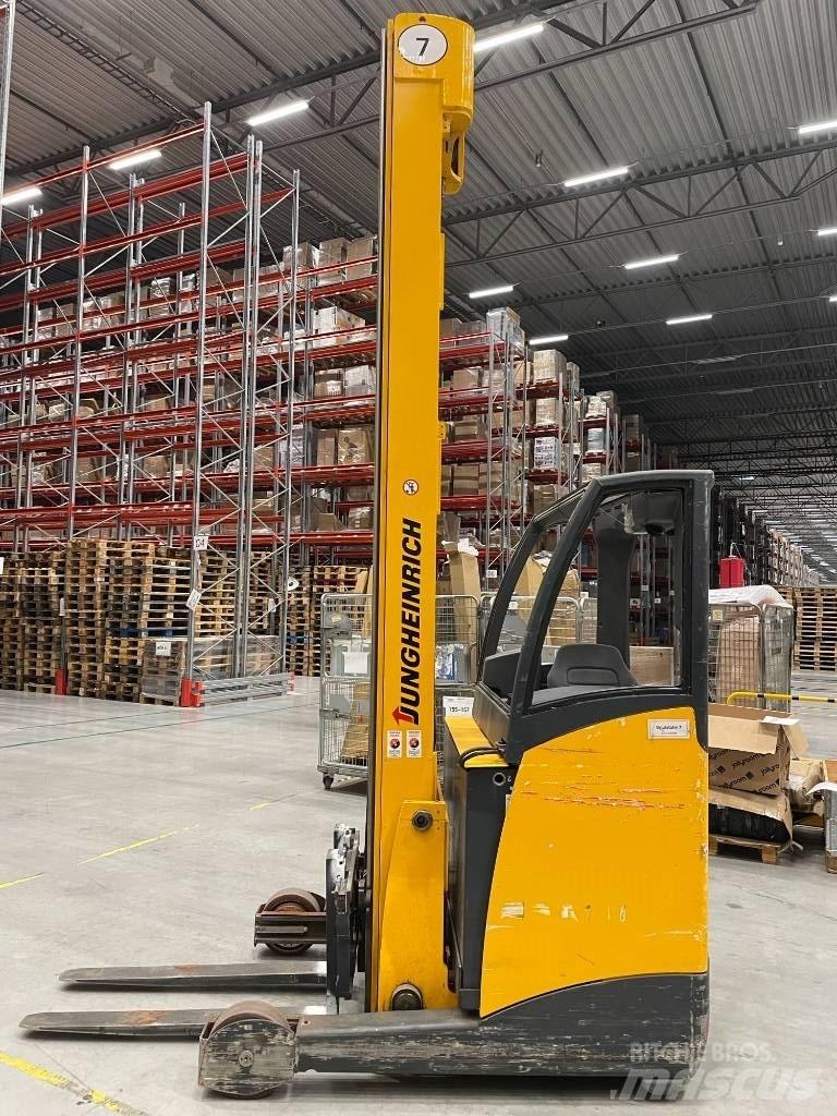 Jungheinrich ETV 216 Empilhadores Elevadores