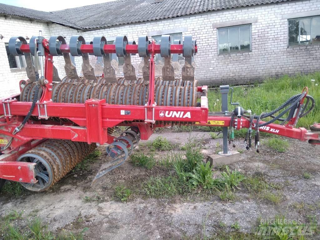 Unia Teris XLH 6,3 Rolos agrícolas