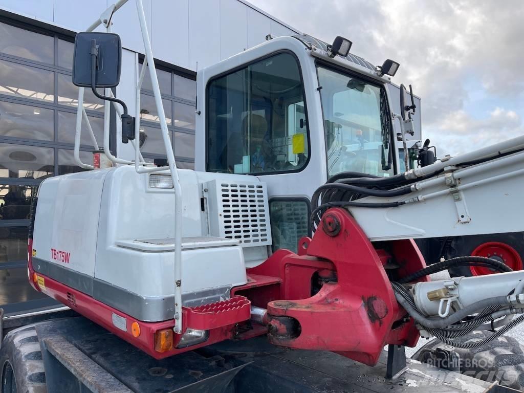 Takeuchi TB175W Escavadoras Midi 7t - 12t