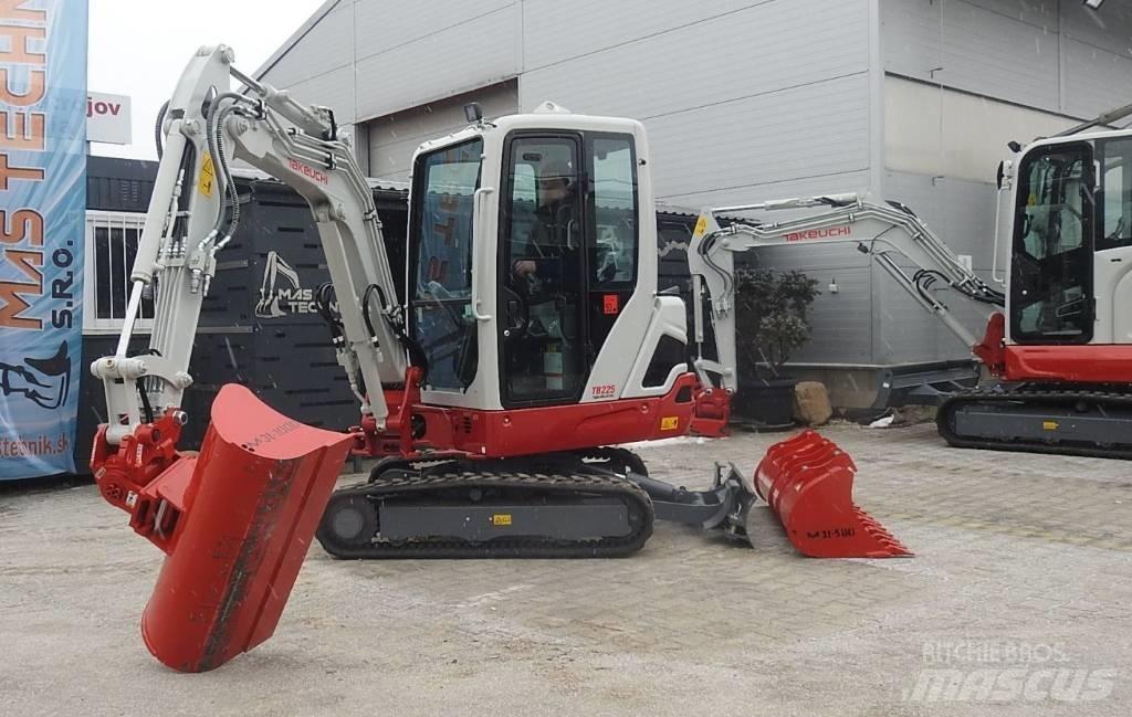 Takeuchi TB225 Miniescavadeiras