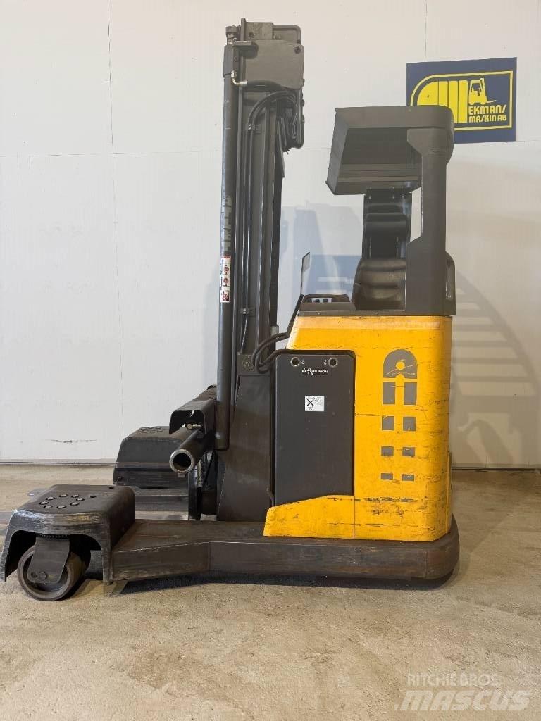Atlet truck UFS250 Empilhadores de 4 vias