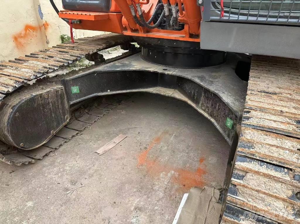 Hitachi ZX 210 Escavadeiras de esteiras