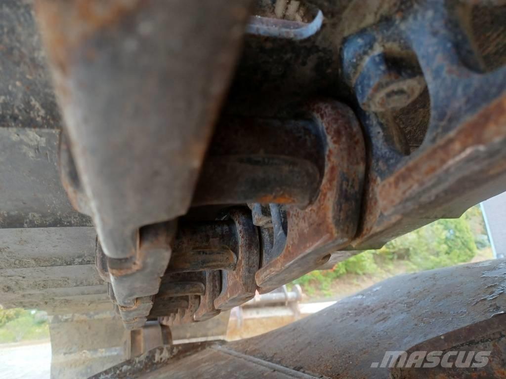 Hitachi ZX 135 US-6 Escavadeiras de esteiras