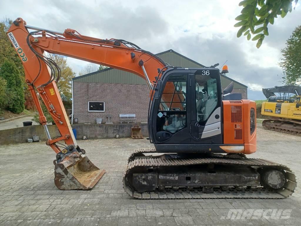Hitachi ZX 135 US-6 Escavadeiras de esteiras
