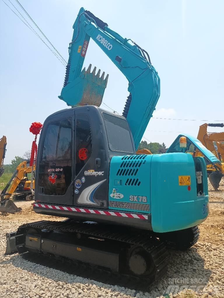 Kobelco SK 75 Miniescavadeiras