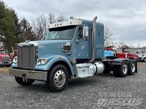 Freightliner 122SD Cavalos Mecânicos