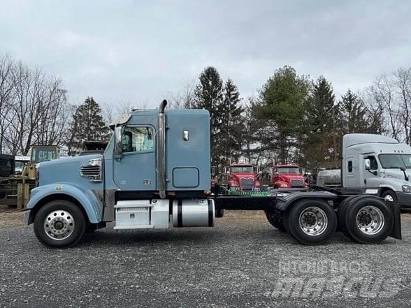 Freightliner 122SD Cavalos Mecânicos