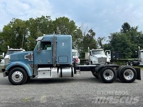 Freightliner 122SD Cavalos Mecânicos