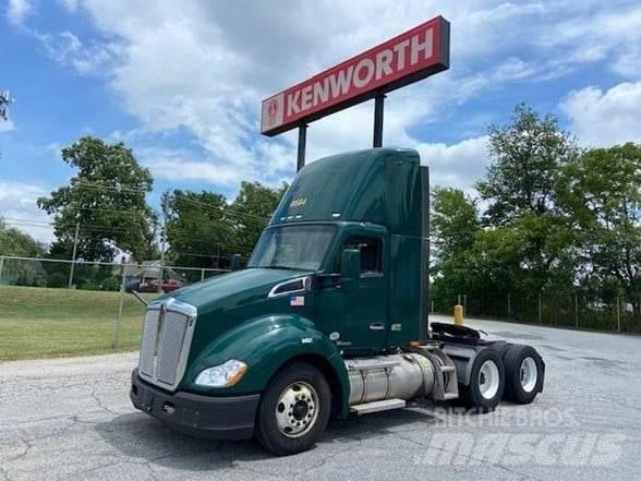 Kenworth T680 Cavalos Mecânicos
