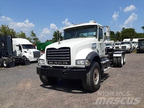 Mack GRANITE GU713 Cavalos Mecânicos