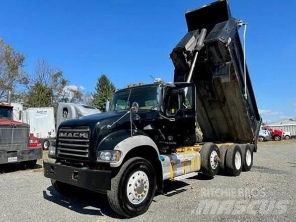 Mack GRANITE GU713 Camiões basculantes