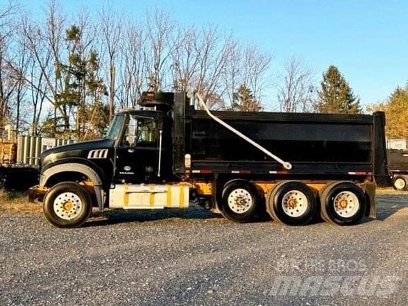 Mack GRANITE GU713 Camiões basculantes