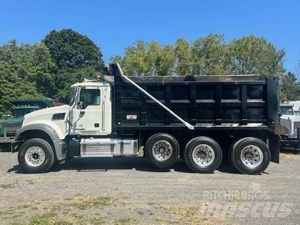 Mack GRANITE GU713 Camiões basculantes