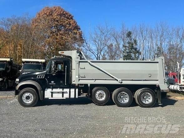 Mack GRANITE GU713 Camiões basculantes