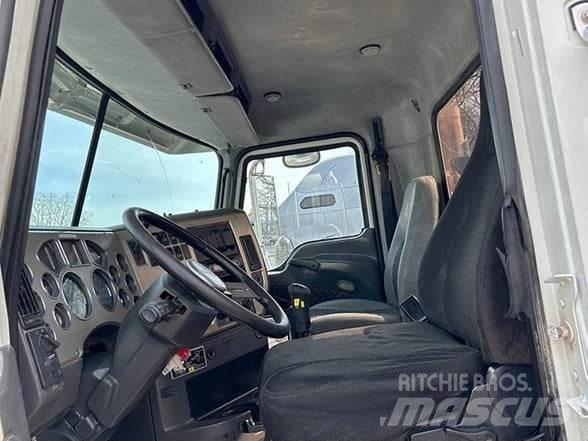 Mack PINNACLE CHU613 Cavalos Mecânicos