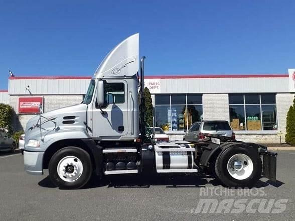 Mack PINNACLE CXU612 Cavalos Mecânicos