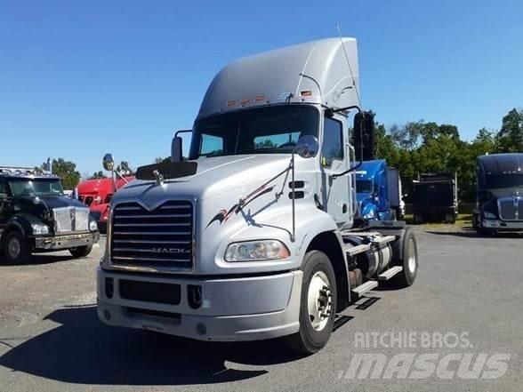 Mack PINNACLE CXU612 Cavalos Mecânicos