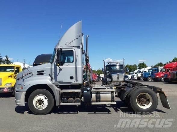 Mack PINNACLE CXU612 Cavalos Mecânicos