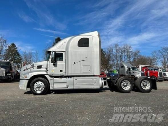Mack PINNACLE CXU613 Cavalos Mecânicos