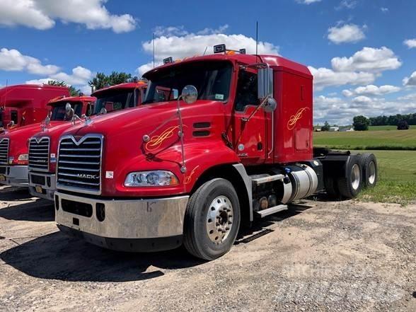 Mack PINNACLE CXU613 Cavalos Mecânicos