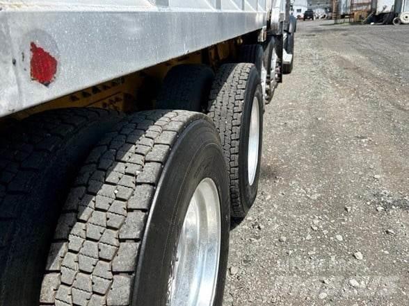 Peterbilt 567 Camiões basculantes
