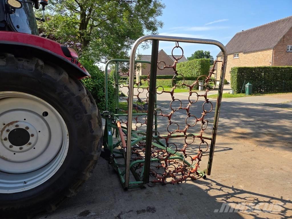 Jako W600 Outros equipamentos de forragem e ceifa