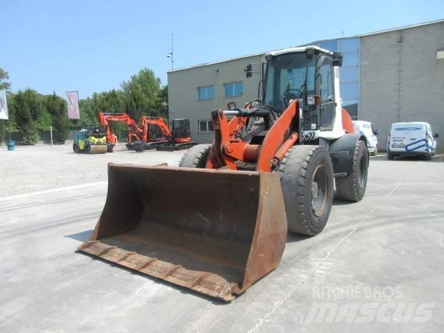 Atlas AR 95 Carregadeiras de rodas