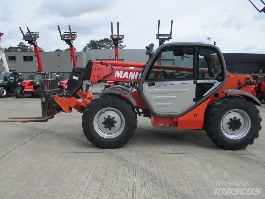 Manitou MT 1030 (568) Manipulador telescópico