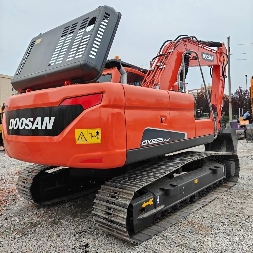 Doosan DX225LC-9C Escavadeiras de esteiras
