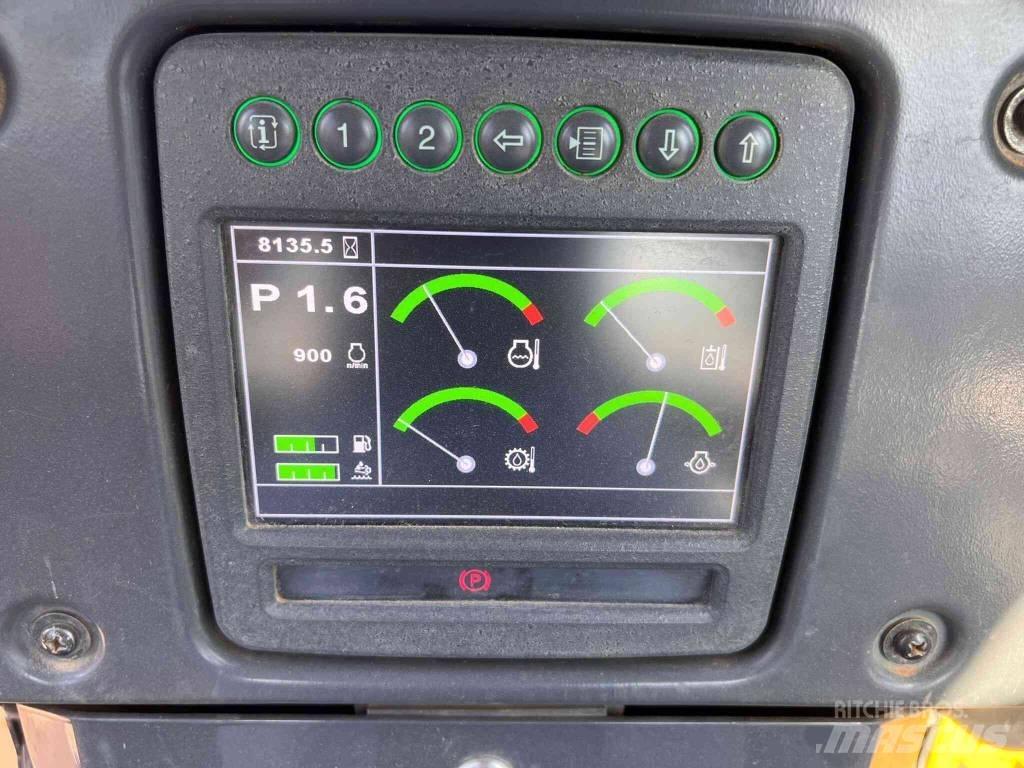 DEERE 750K LGP Dozers - Tratores rastos