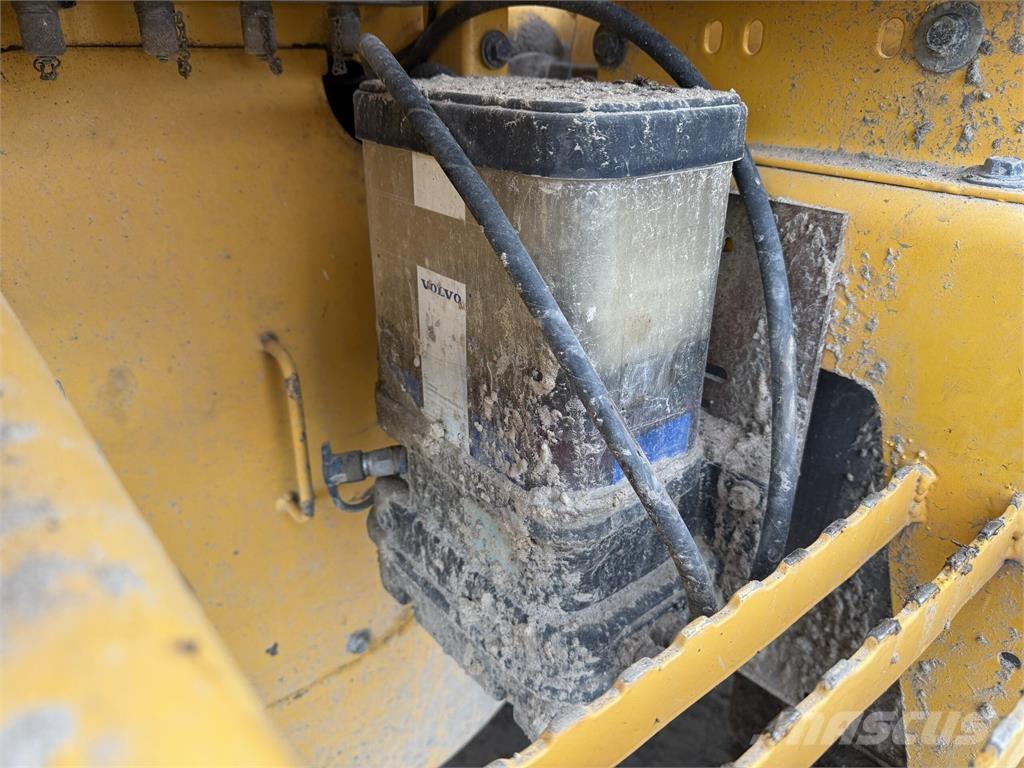 Volvo L120F Carregadeiras de rodas