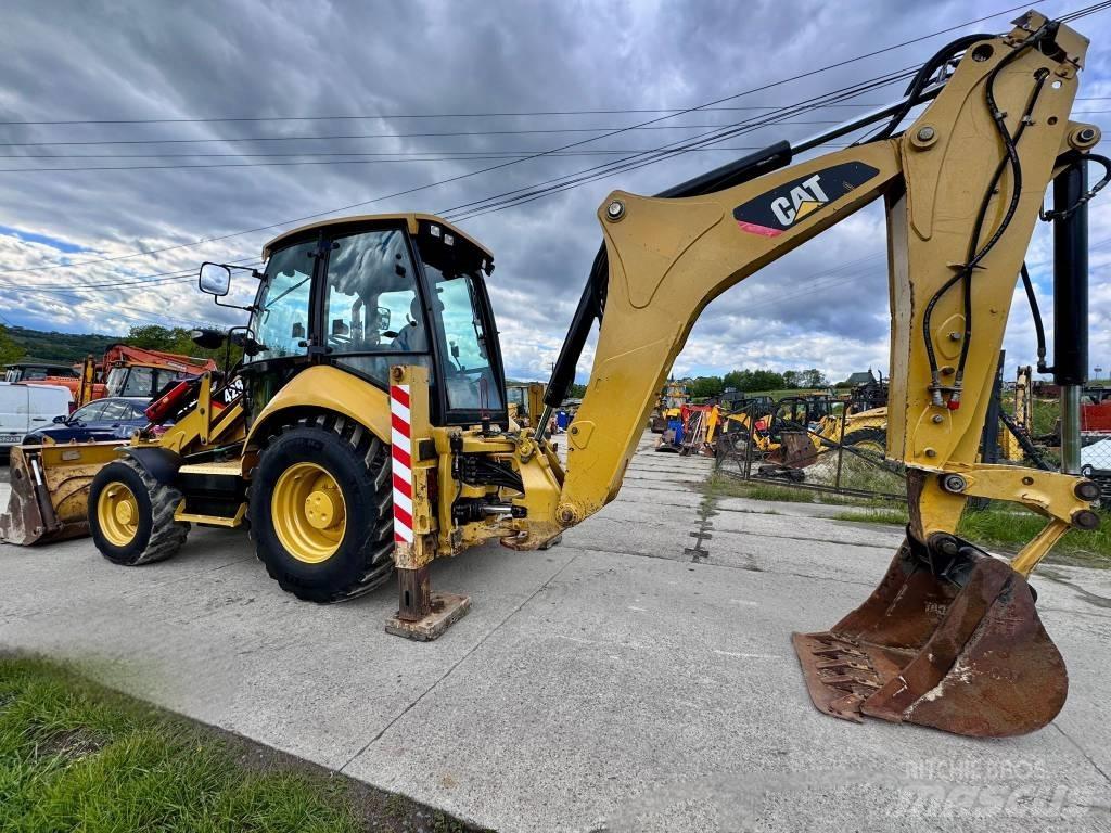 CAT 428 F Retroescavadeiras