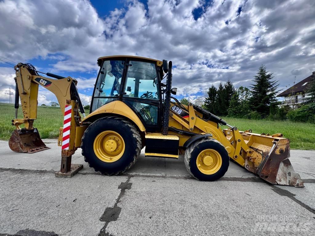CAT 428 F Retroescavadeiras