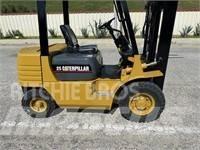 CAT DP25 Empilhadores - Outros