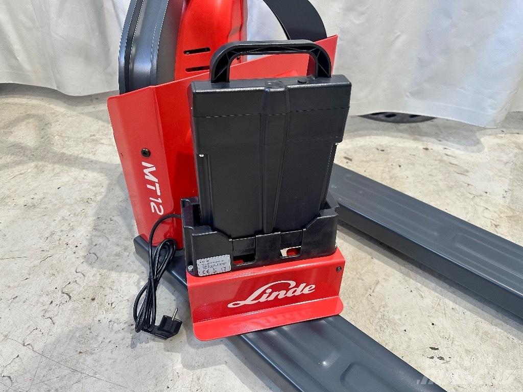 Linde MT 12 Porta palettes