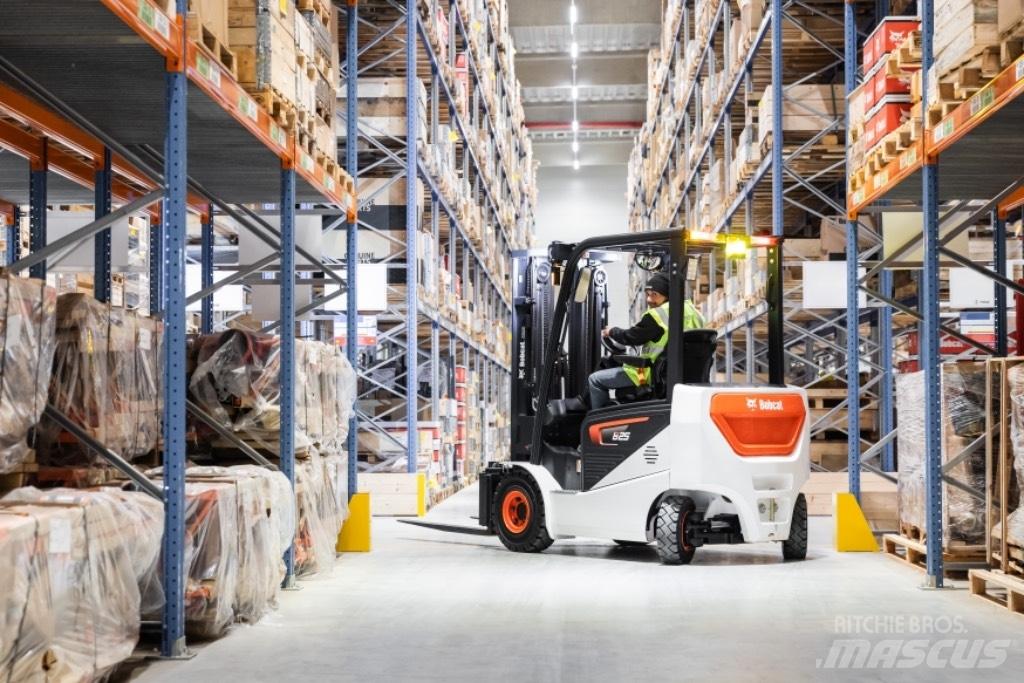 Bobcat B25NS (Tulossa) Empilhadores eléctricos