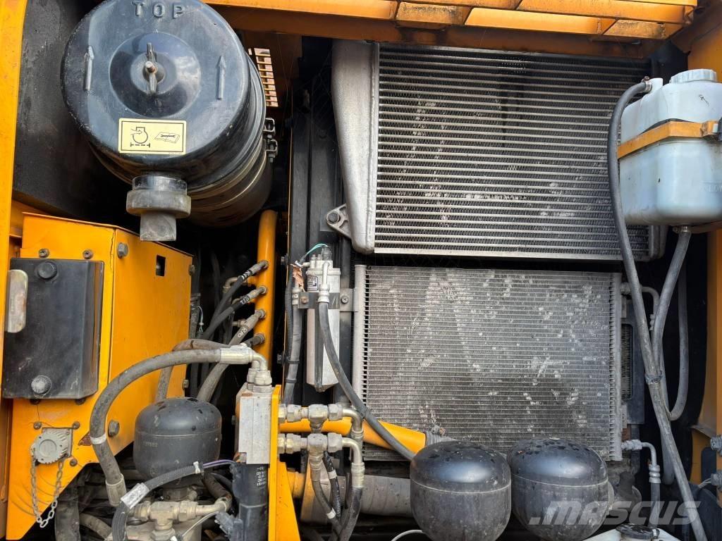 Hyundai 140W-7A Escavadoras de rodas