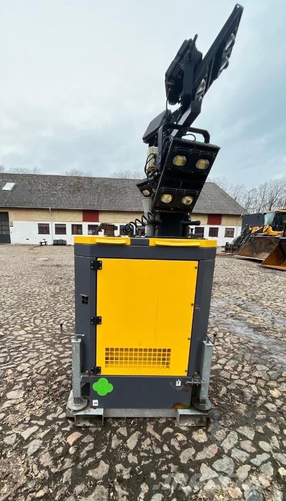Atlas Copco QLB 60 Torres de luz