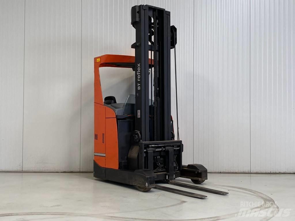 BT RRE140E Empilhadores Elevadores