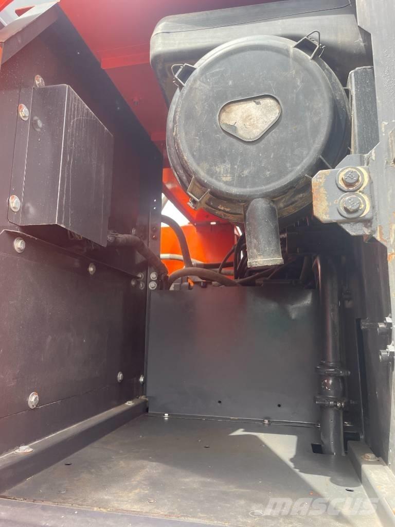 Hitachi ZX 240 Escavadeiras de esteiras