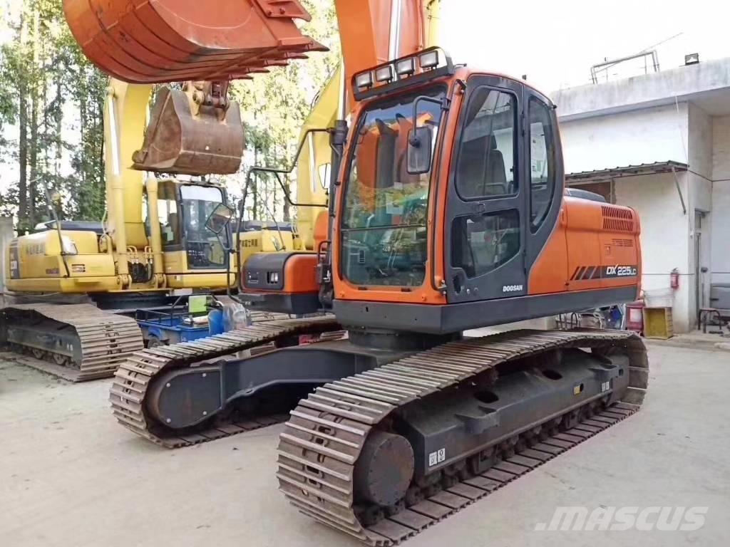 Doosan DX 225 LC Escavadeiras de esteiras