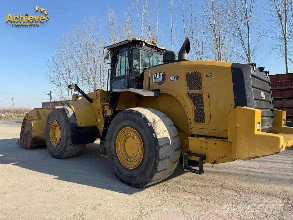 CAT 982 Carregadeiras de rodas