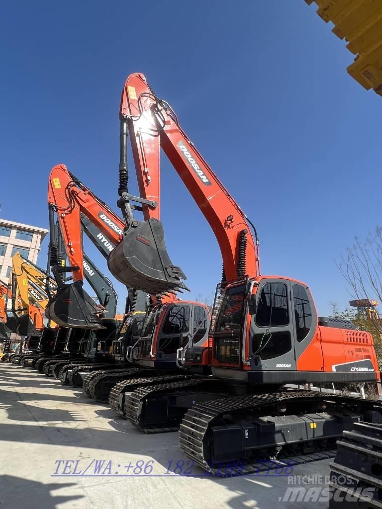 Doosan DX225 Escavadeiras de esteiras