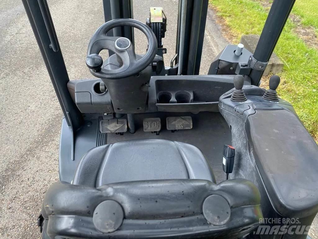 Linde H35T-02 Empilhadores a gás