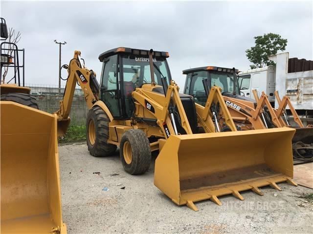 CAT 430F Retroescavadeiras