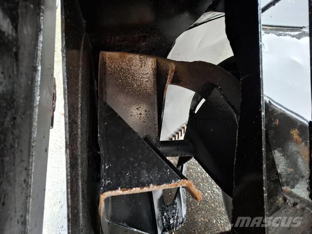 Leppä 260 Lançadores de neve