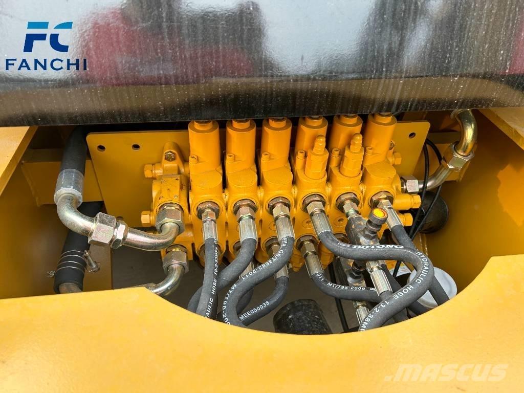 CAT 420 F Retroescavadeiras