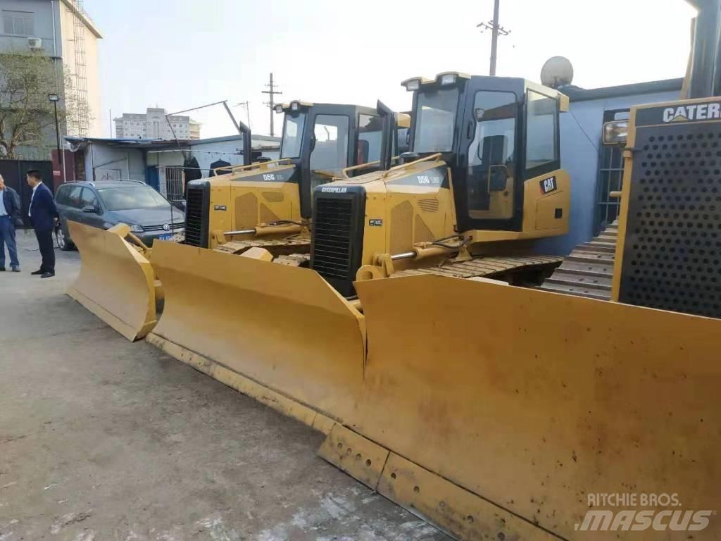 CAT D5M Dozers - Tratores rastos