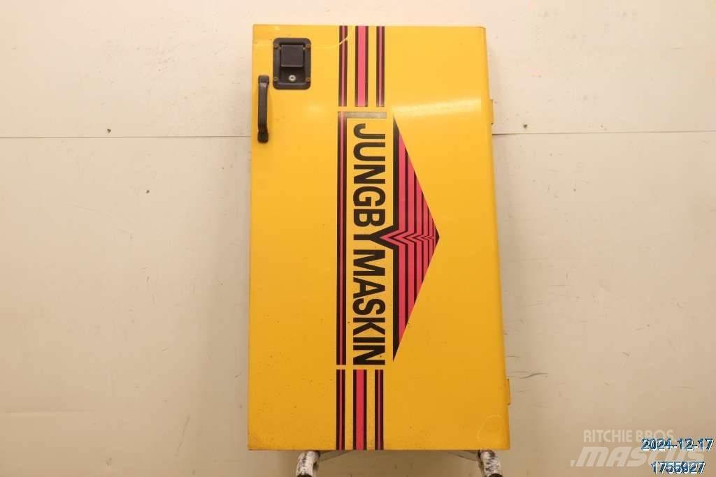 Ljungby L 12 Cabina